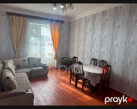 Geniş və işıqlı 3 otaqlı mənzil kirayə/icarə üçün təqdim olunur