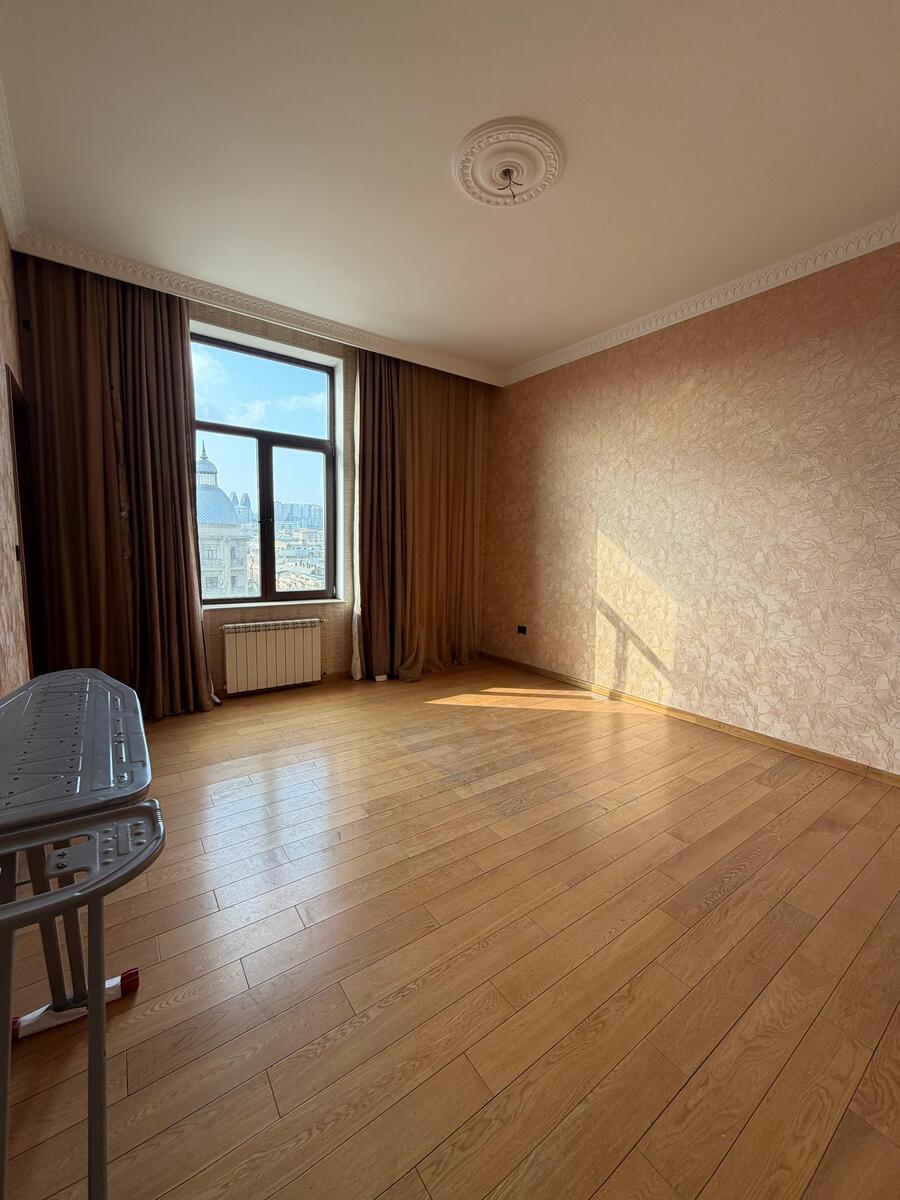 Satılır 3 otaqlı yeni tikili 150 m² — Mənzil, Bakı (10)
