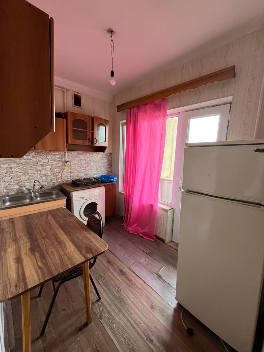 Satılır 1 otaqlı köhnə tikili 45 m² — Mənzil, Bakı (4)