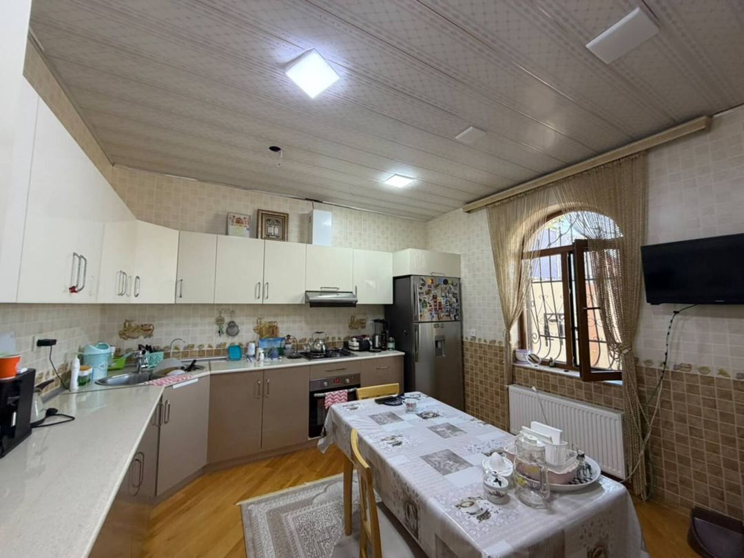 Satılır 5 otaqlı həyət evi/bağ evi 201 m² — Ev, villa, Bakı (10)