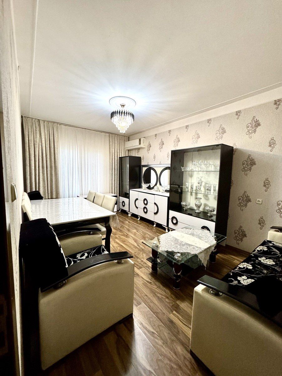 Satılır 4 otaqlı köhnə tikili 110 m² — Mənzil, Bakı (5)