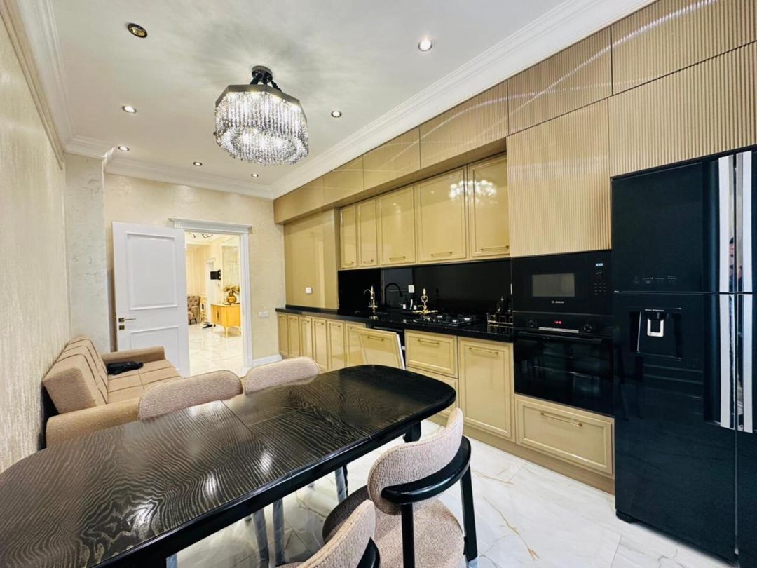 Satılır 4 otaqlı yeni tikili 207 m² — Mənzil, Bakı (7)