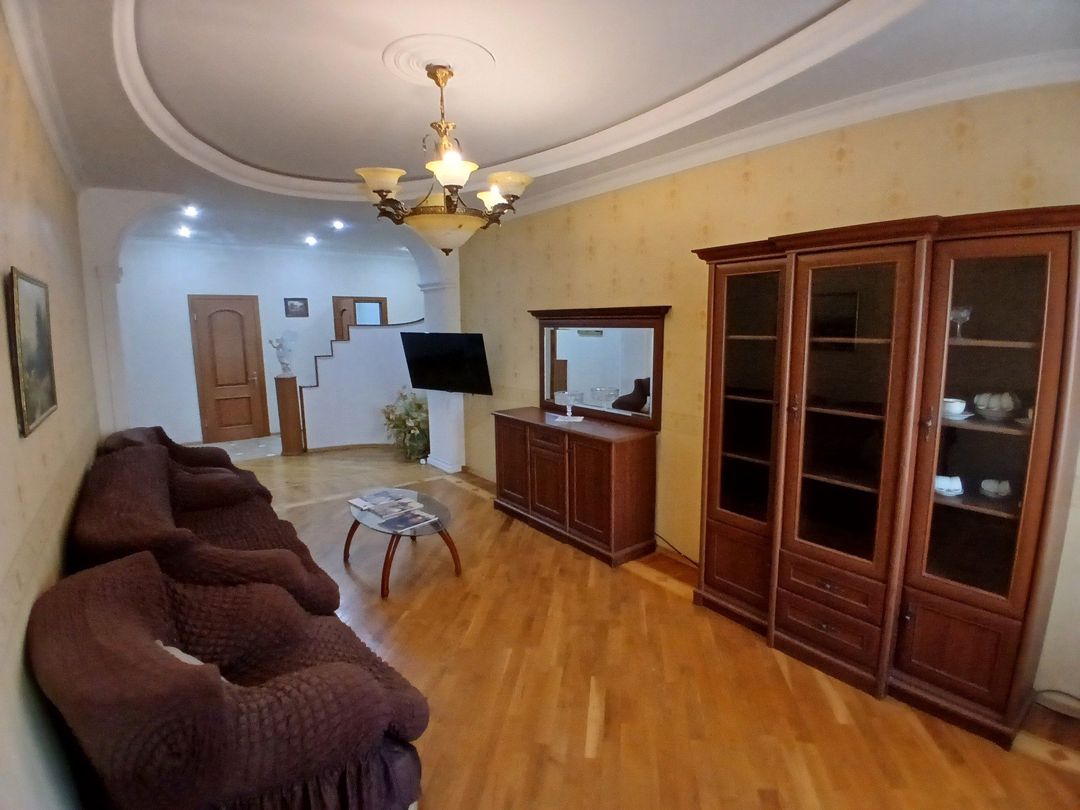 Satılır 3 otaqlı yeni tikili 140 m² — Mənzil, Bakı (2)