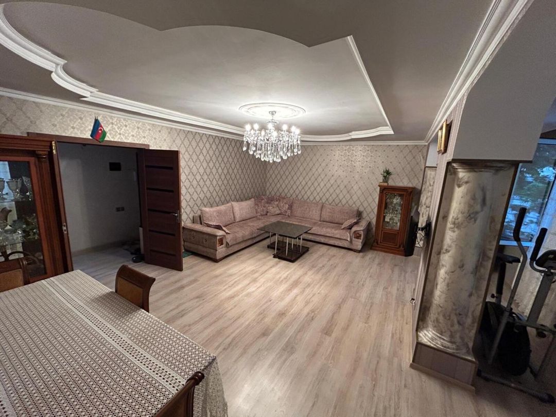 Satılır 4 otaqlı köhnə tikili 105 m² — Mənzil, Bakı (3)