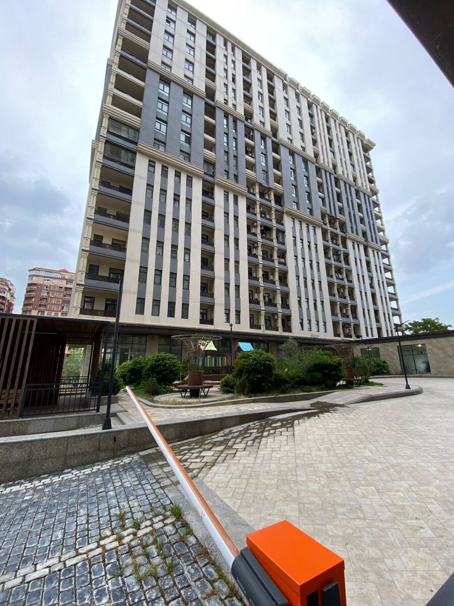 Satılır 3 otaqlı yeni tikili 140 m² — Mənzil, Bakı