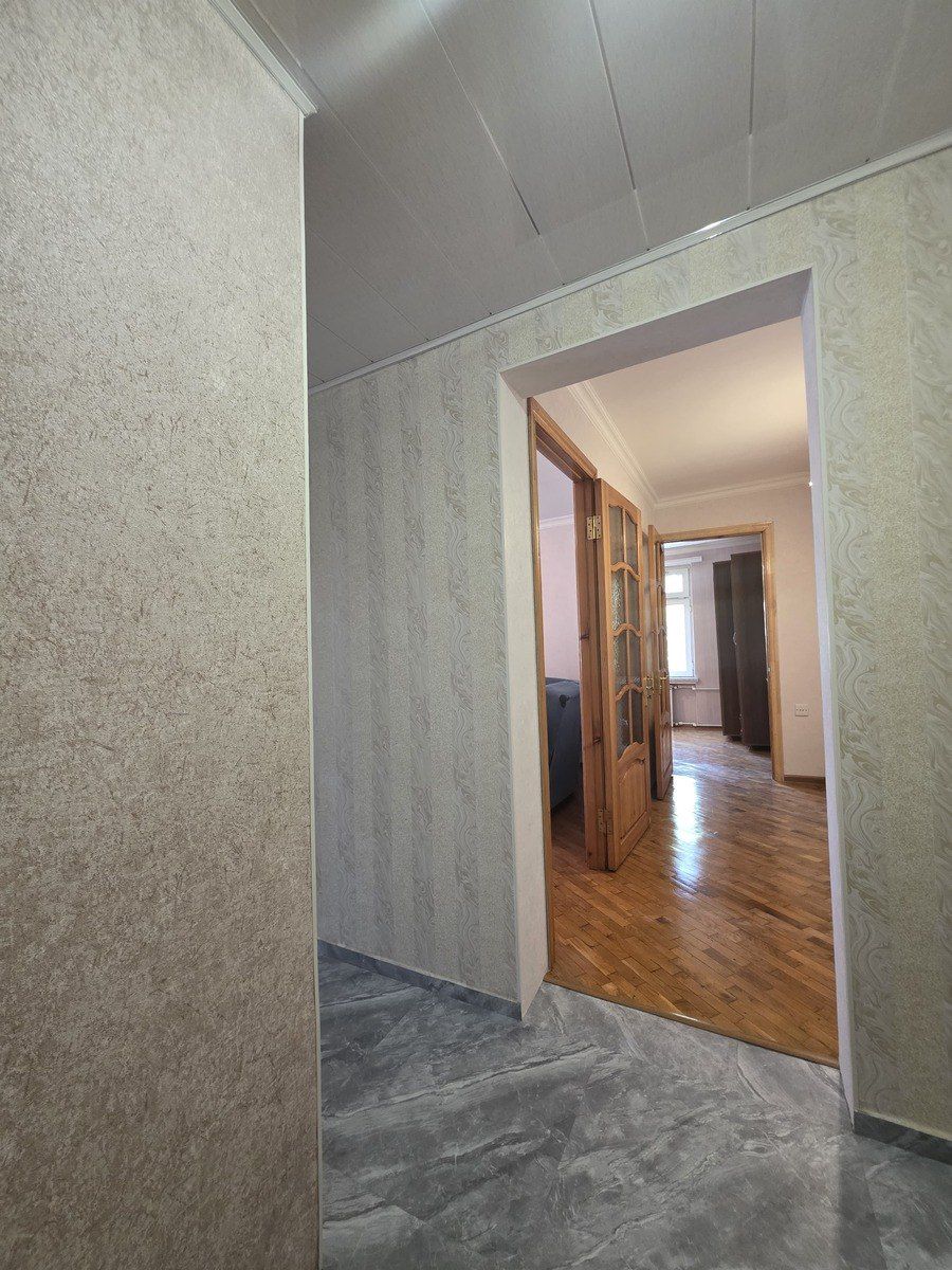 Satılır 2 otaqlı köhnə tikili 55 m² — Mənzil, Bakı (4)