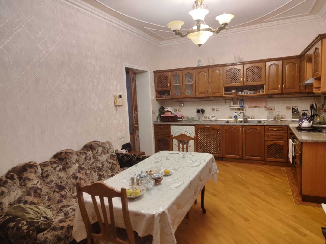 Satılır 8 otaqlı həyət evi/bağ evi 550 m² — Ev, villa, Bakı (5)