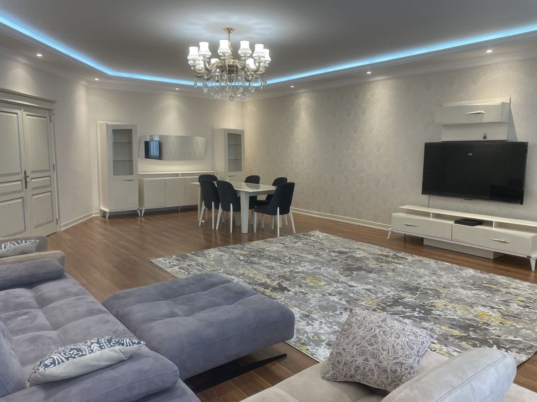 Satılır 4 otaqlı yeni tikili 182 m² — Mənzil, Bakı (3)