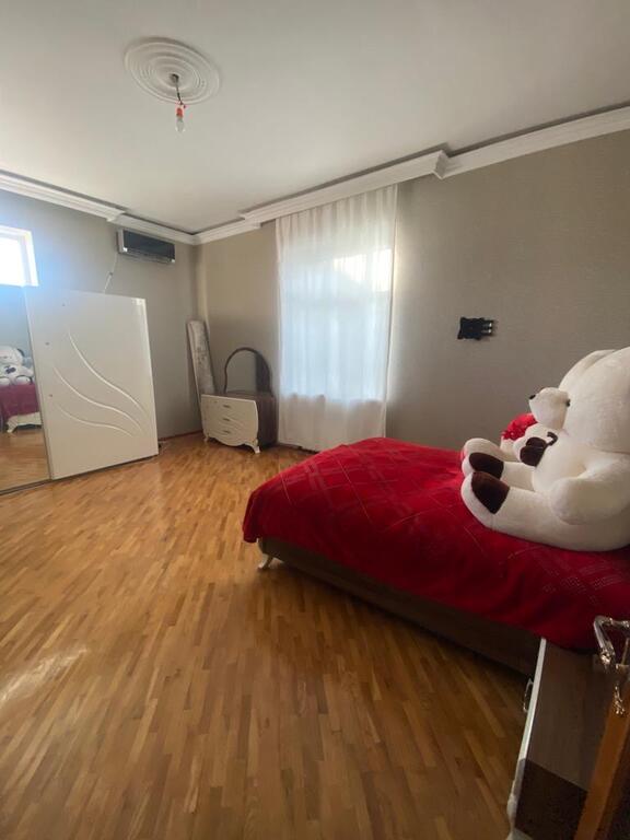 Satılır 10 otaqlı həyət evi/bağ evi 1348 m² — Ev, villa, Bakı (11)
