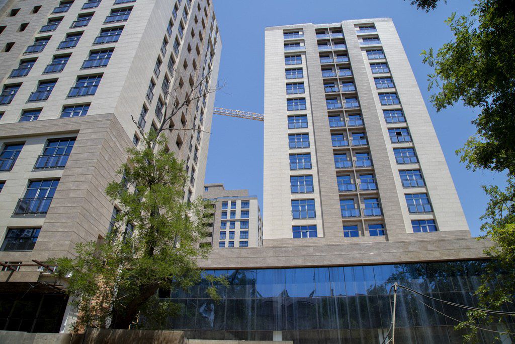Satılır 5 otaqlı yeni tikili 255 m² — Mənzil, Bakı (2)