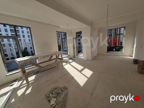 Satılır 3 otaqlı yeni tikili 103 m²