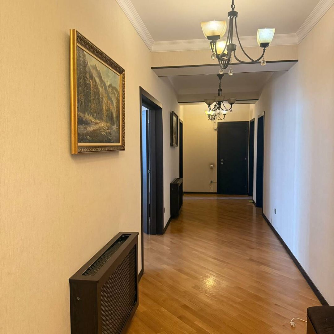 Satılır 4 otaqlı yeni tikili 160 m² — Mənzil, Bakı (2)