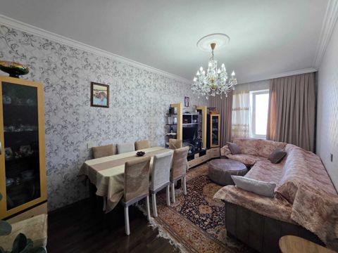 Satılır 3 otaqlı köhnə tikili 75 m² — Bakı
