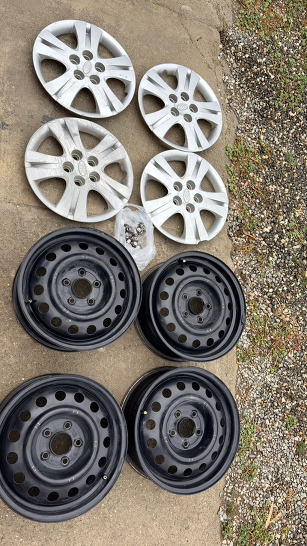 4eded 5 bolt disk satiram oz kia masinimin ustunden cixartmisam.yaxsi — Avto, Xaçmaz