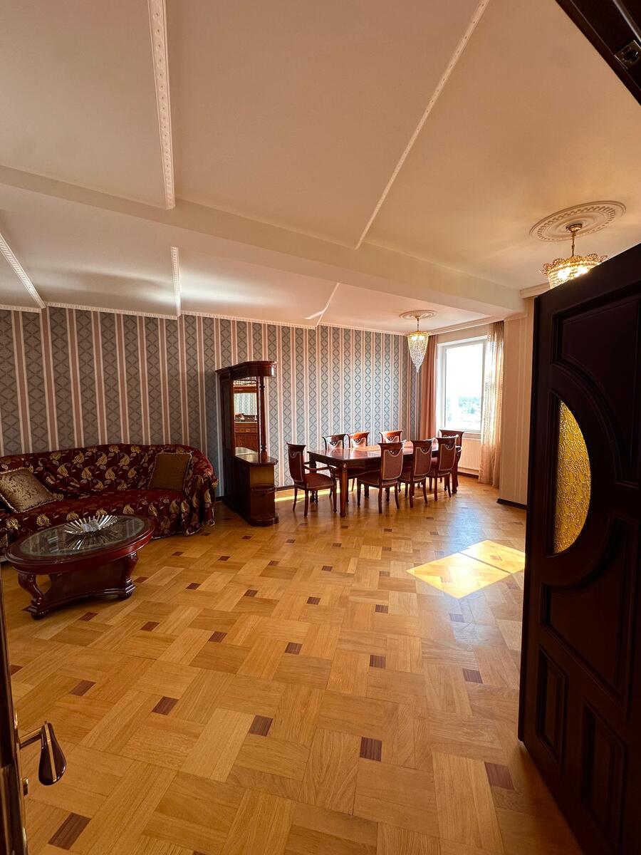 Satılır 4 otaqlı yeni tikili 170 m² — Mənzil, Bakı