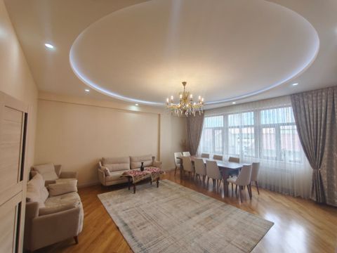 Satılır 3 otaqlı yeni tikili 137 m² — Bakı