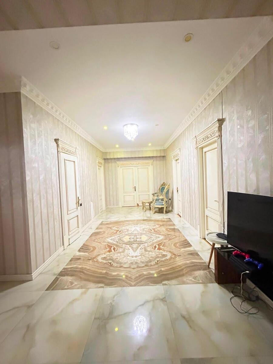 Satılır 5 otaqlı yeni tikili 210 m² — Mənzil, Bakı (7)