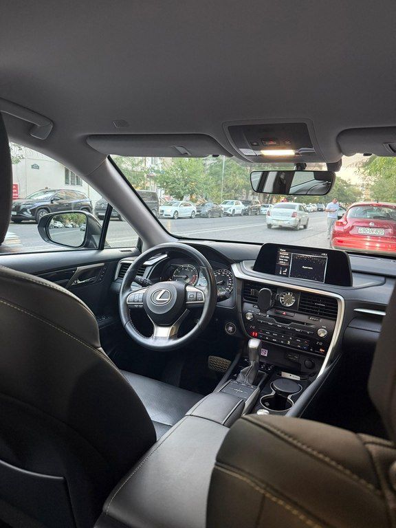 Lexus RX 300, 2.0 L, 2022 il, 18 000 km — Avtomobillər, Bakı (8)