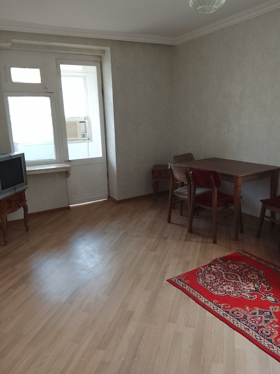 Satılır 1 otaqlı köhnə tikili 35 m² — Mənzil, Bakı (6)