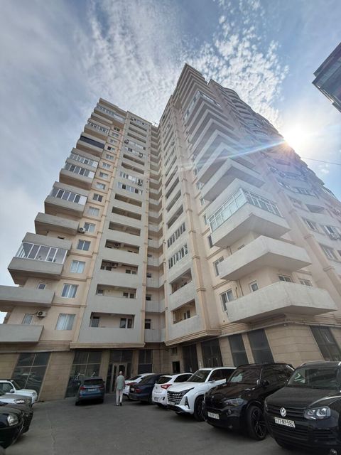Satılır 2 otaqlı yeni tikili 105 m² — Bakı