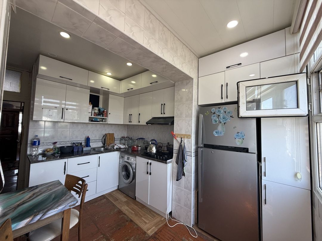 Satılır 4 otaqlı köhnə tikili 101 m² — Mənzil, Bakı (7)