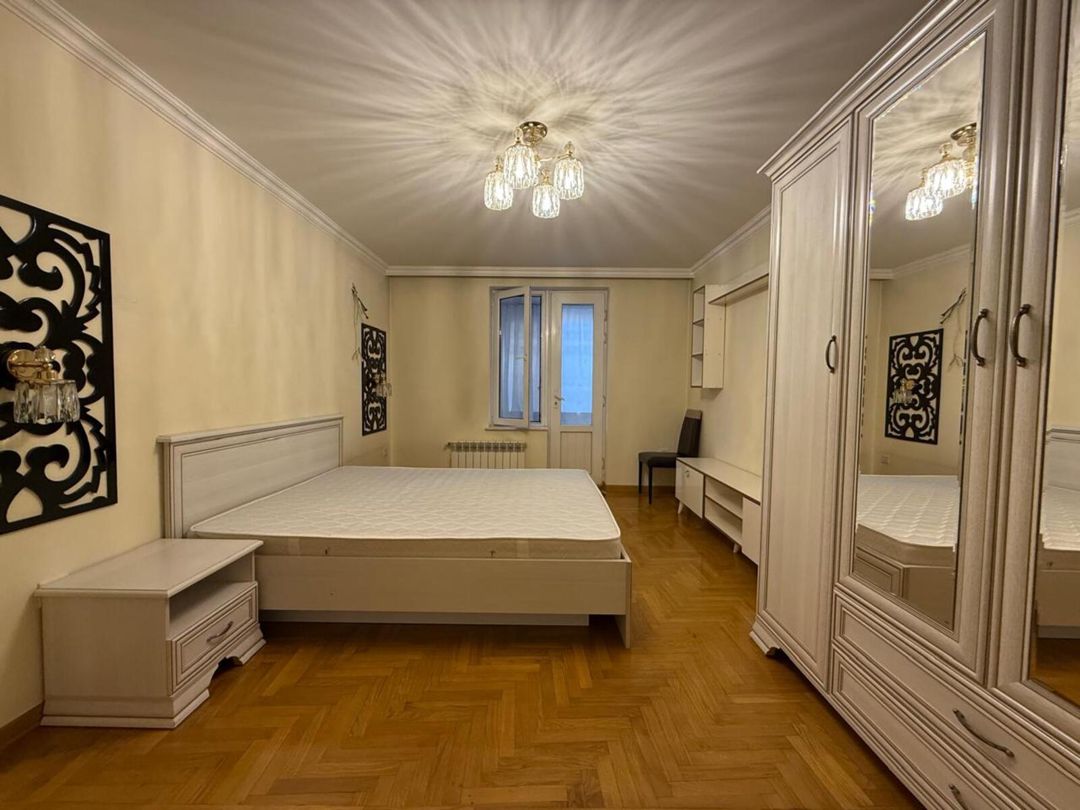 İcarəyə verilir 3 otaqlı köhnə tikili 170 m² — Mənzil, Bakı (6)