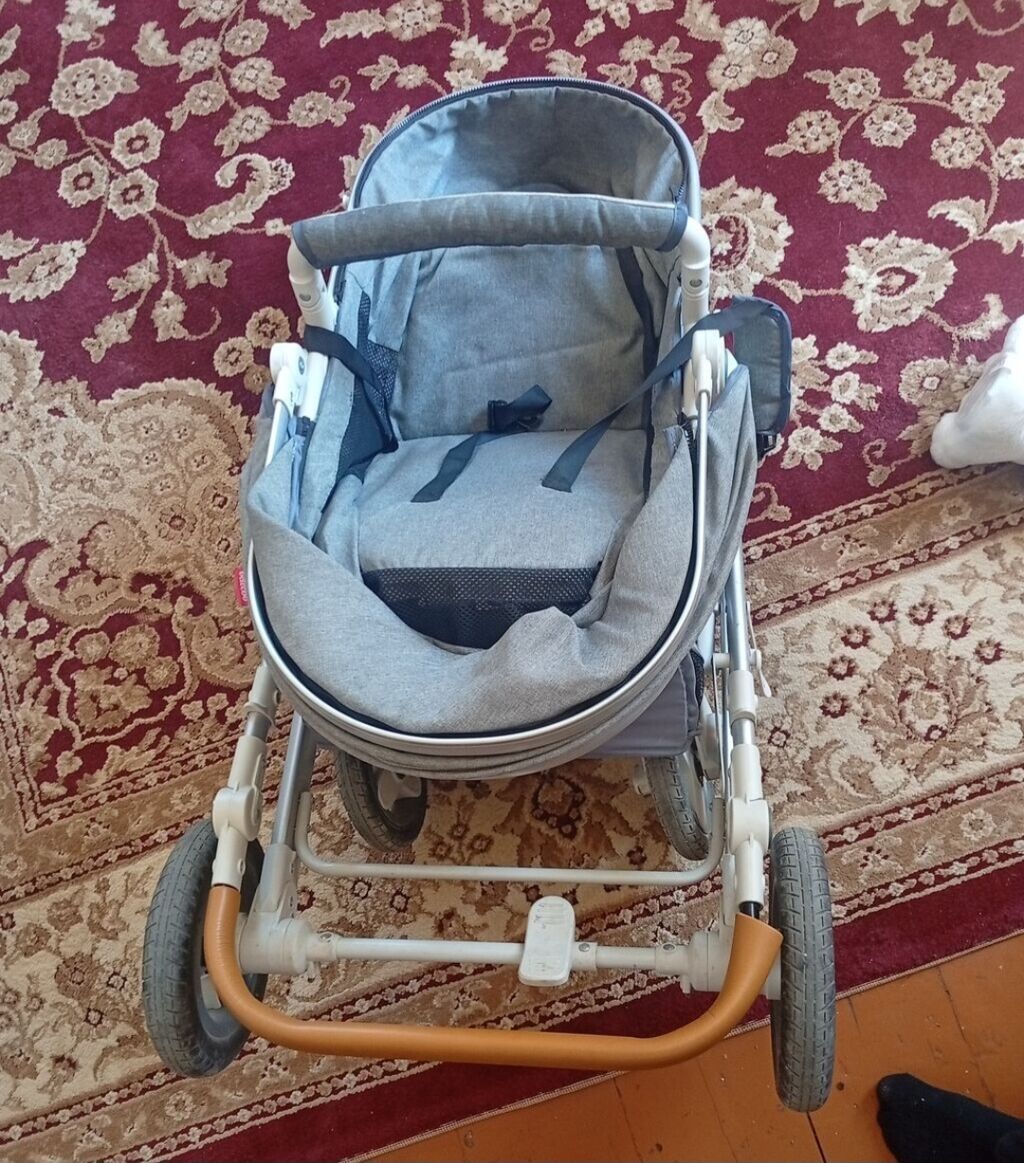 Araba yaxsu veziyyetde,qiymet son.Unvan Lokbatan — Uşaq nəqliyyatı, Xaçmaz (3)