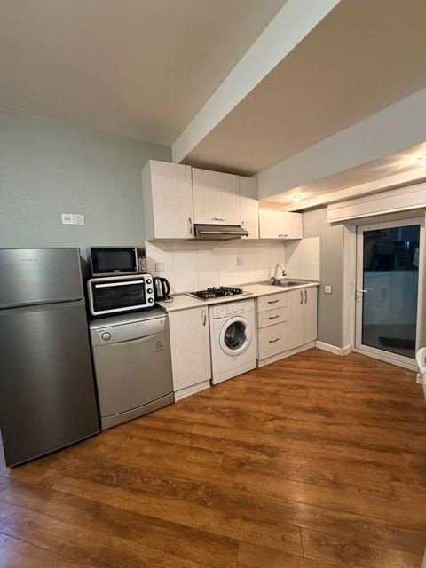 İcarəyə verilir 2 otaqlı yeni tikili 55 m² — Bakı