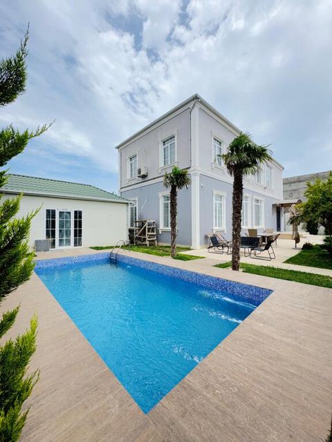 Satılır 6 otaqlı həyət evi/bağ evi 260 m² — Bakı