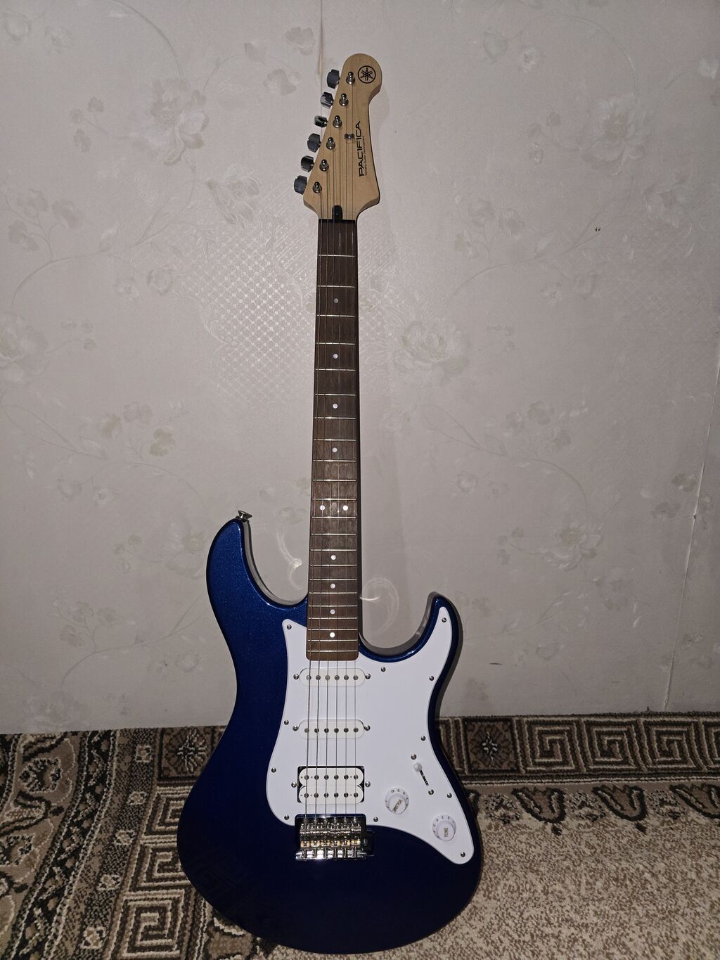 Yamaha elektrik gitara seti Qiymət dəst şəklində gitara, çantası — Musiqiə alətləri, Bakı (2)