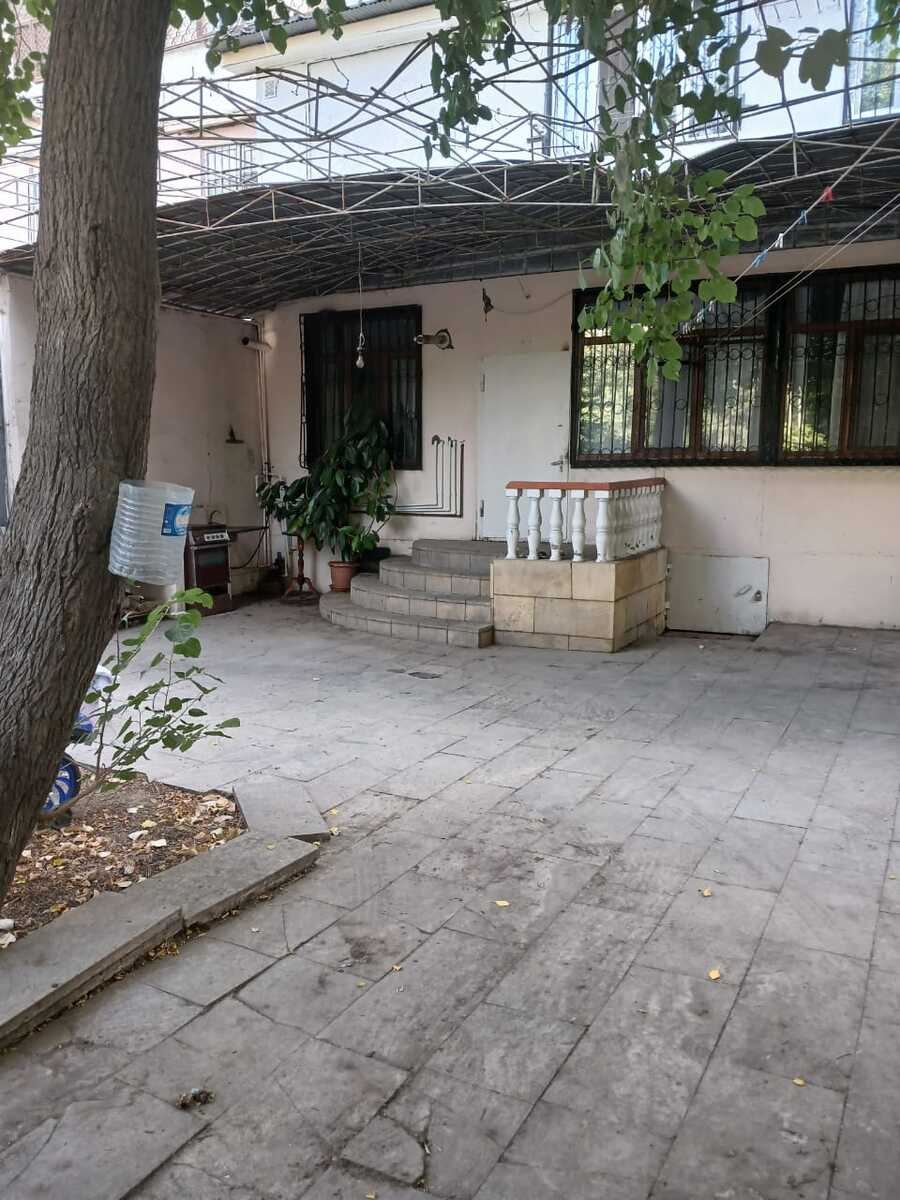 Satılır 5 otaqlı köhnə tikili 120 m² — Mənzil, Bakı