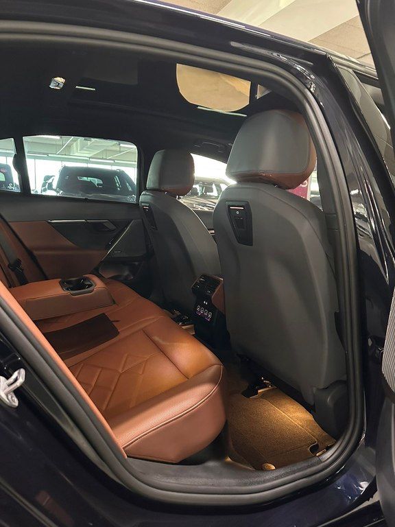 BMW 530e, 2.0 L, 19.4 kWh, 2025 il, 7 000 km — Avtomobillər, Bakı (8)
