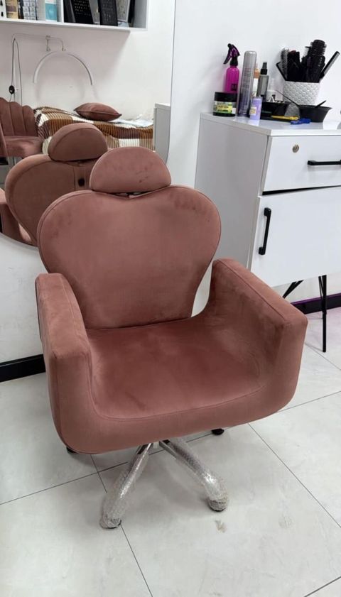 Nigar Qaş kreslosu 190 man təzədi unvan.Xrdalan Aff park — Bakı