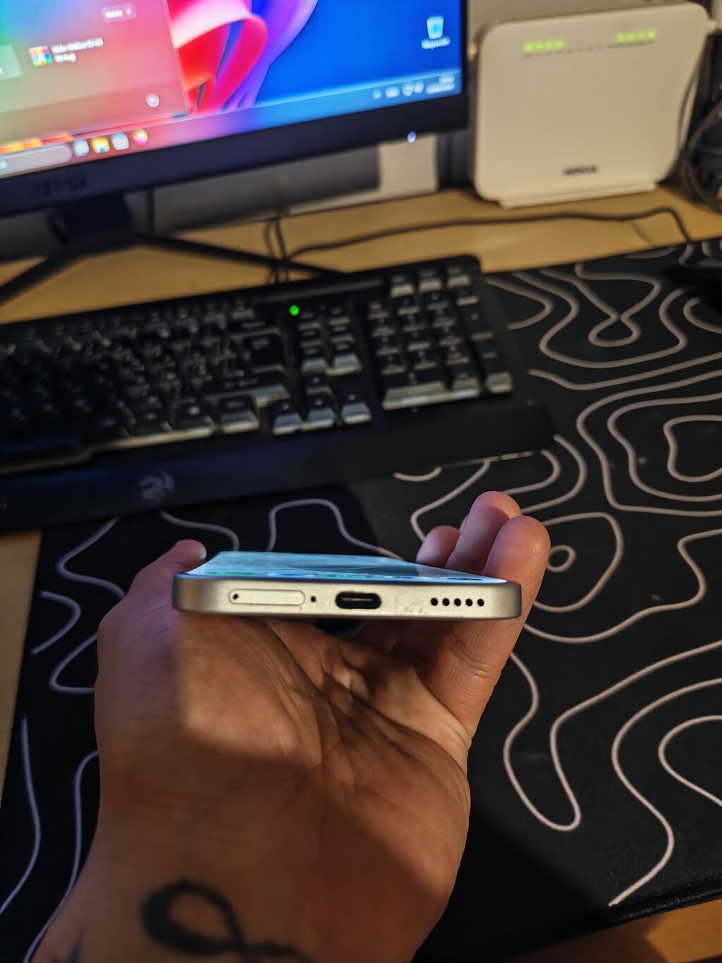 Honor 400 lite 256 kredit deil veziyeti yaxwidi biraz arxada rebgi — Elektronika, Bakı (5)