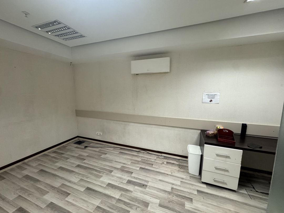 İcarəyə verilir 8 otaqlı ofis 412 m² — Ofis, Bakı (9)