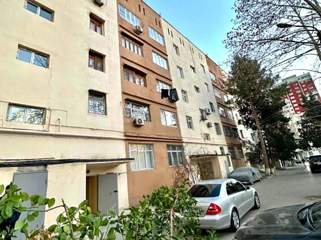Satılır 3 otaqlı köhnə tikili 70 m² — Mənzil, Bakı (7)