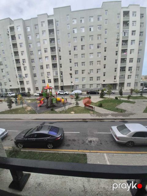 Satılır 4 otaqlı yeni tikili 100 m²