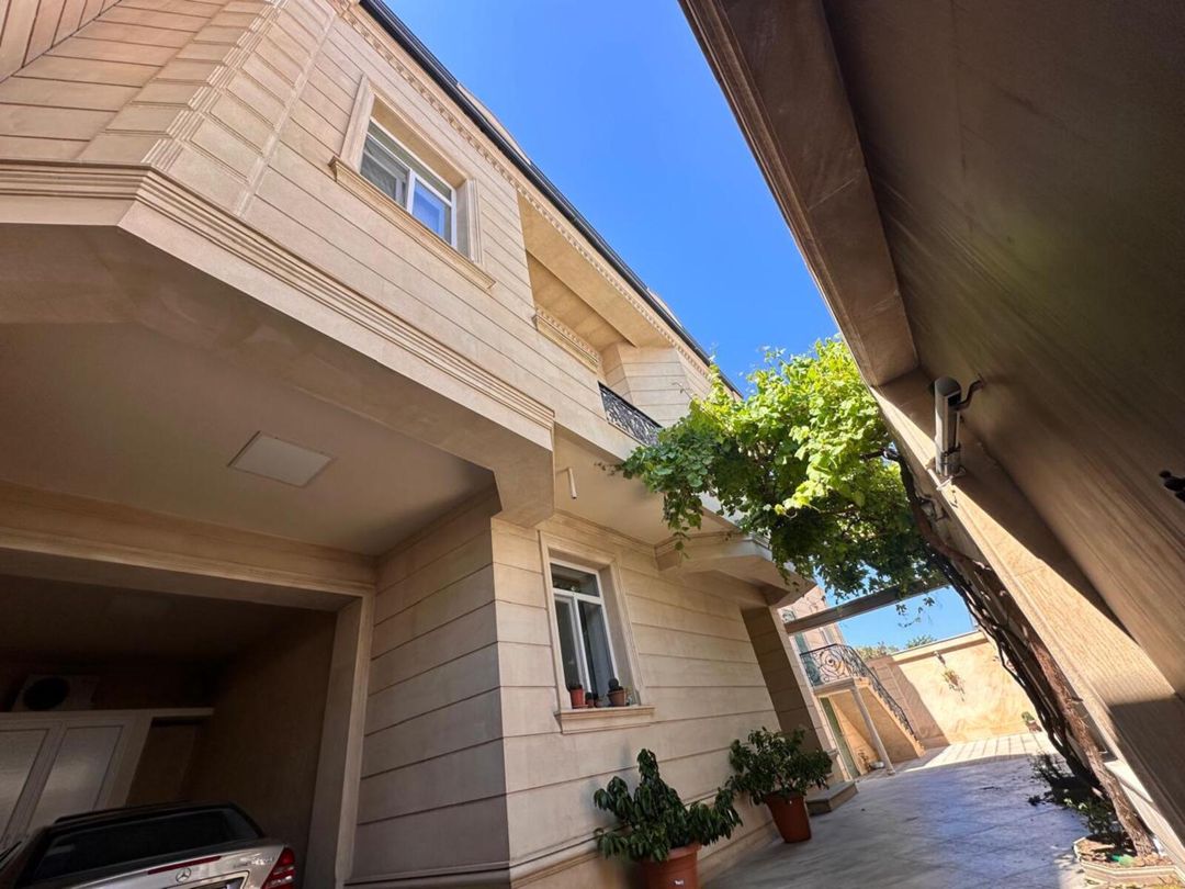 Satılır 8 otaqlı həyət evi/bağ evi 400 m² — Ev, villa, Bakı (10)