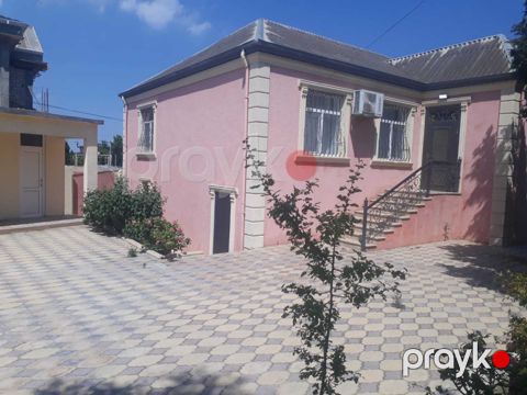 İcarəyə verilir 3 otaqlı həyət evi/bağ evi 120 m²