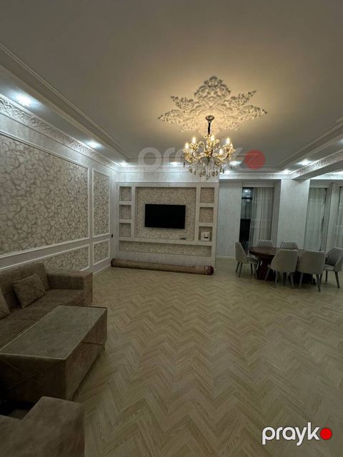 Satılır 3 otaqlı yeni tikili 136 m²