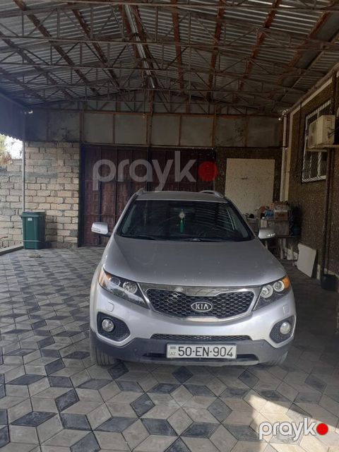 Kia Sorento, 2.0 L, 2012 il, 270 000 km