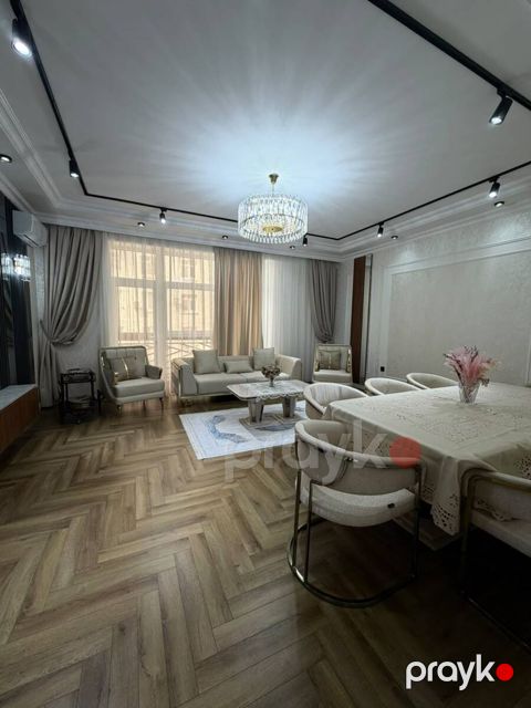 Satılır 3 otaqlı yeni tikili 145 m²