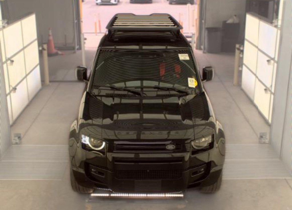 Land Rover Defender, 3.0 L, 2021 il, 81 000 km — Avtomobillər (3)