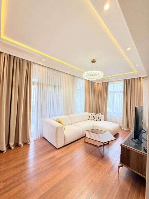 Satılır 2 otaqlı yeni tikili 79 m² — Bakı
