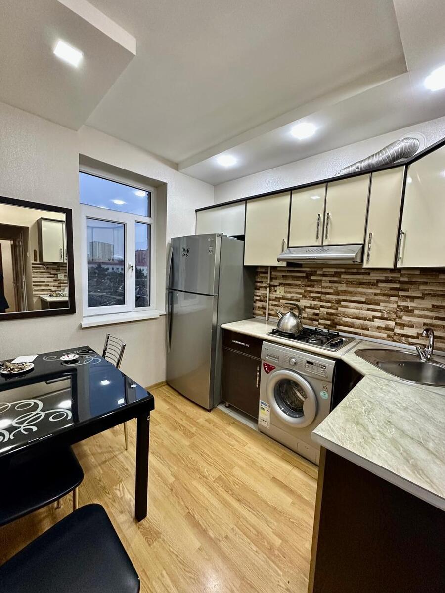 Satılır 3 otaqlı köhnə tikili 80 m² — Mənzil, Bakı (10)
