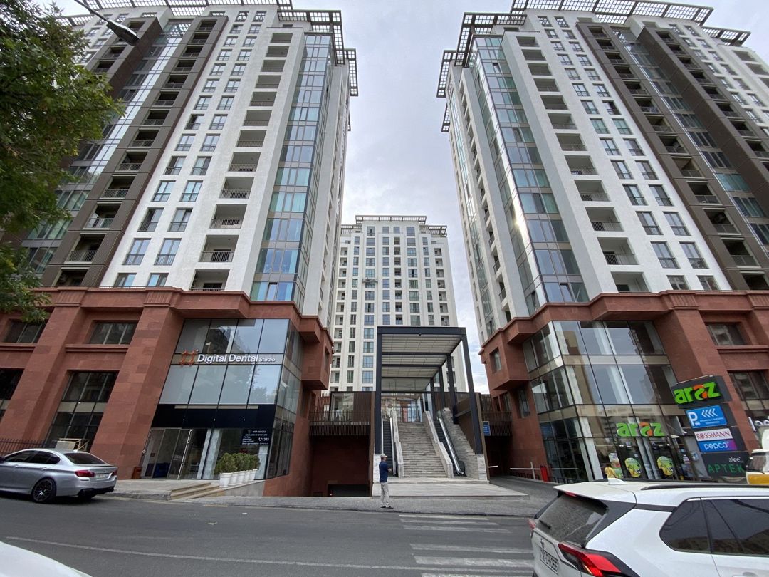 Satılır 4 otaqlı yeni tikili 170 m² — Mənzil, Bakı