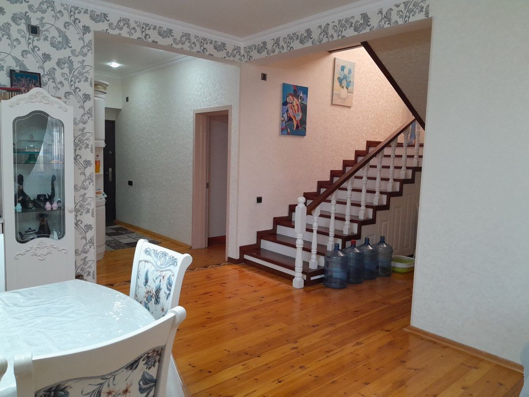 Satılır 5 otaqlı həyət evi/bağ evi 230 m² — Ev, villa, Bakı (2)
