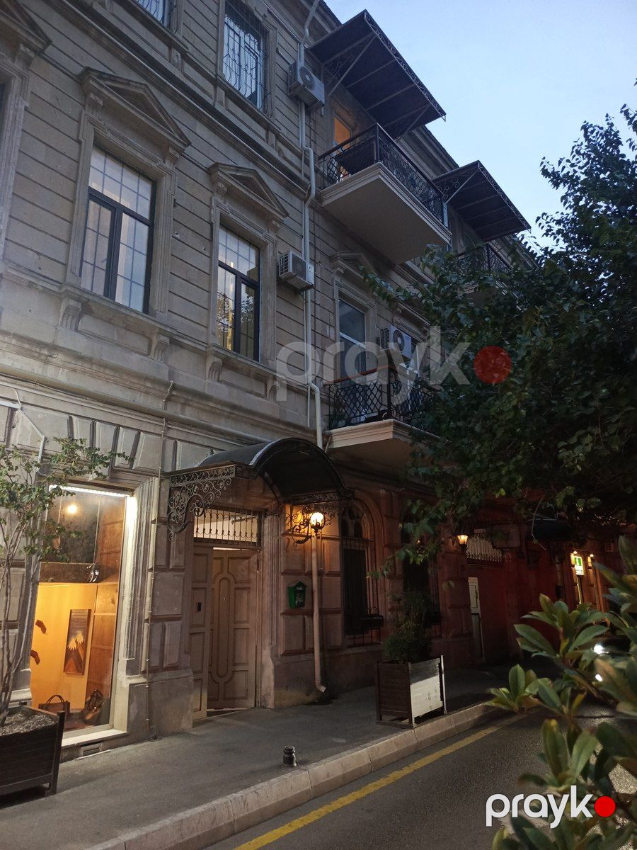 Satılır 2 otaqlı köhnə tikili 42 m² — Mənzil, Bakı (2)