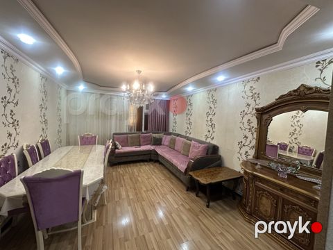 Satılır 5 otaqlı köhnə tikili 90 m²