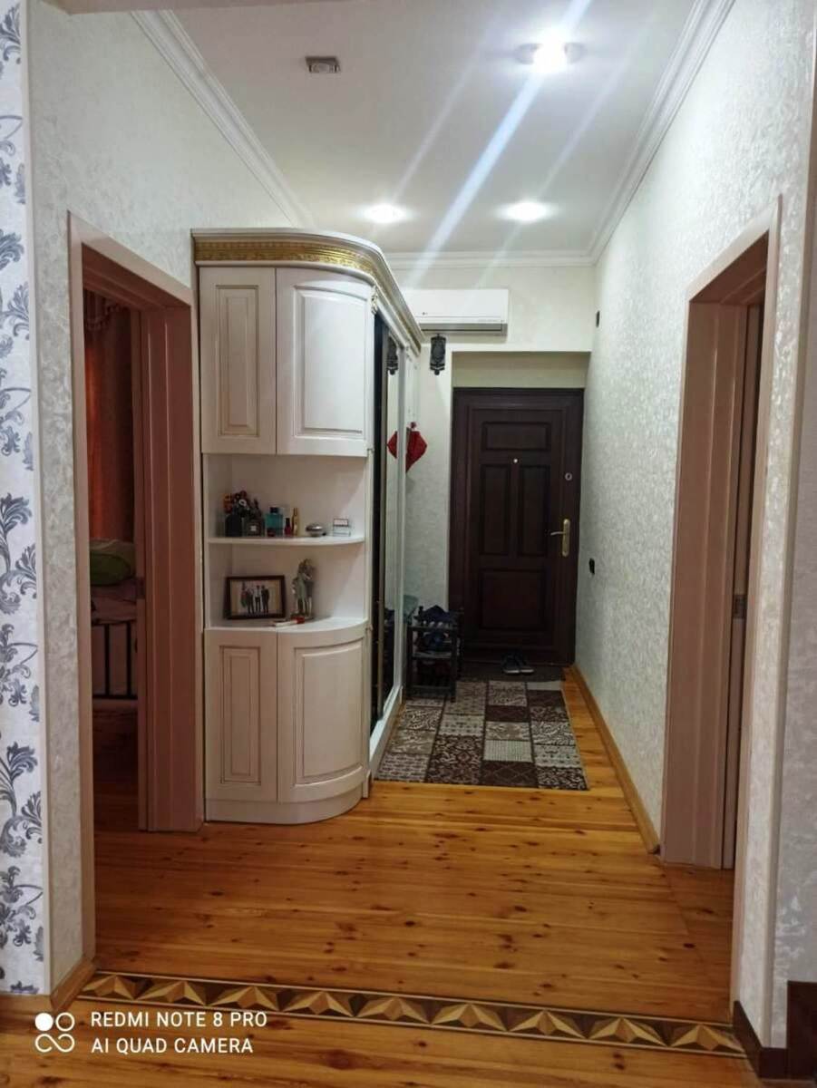 Satılır 5 otaqlı həyət evi/bağ evi 230 m² — Ev, villa, Bakı (11)